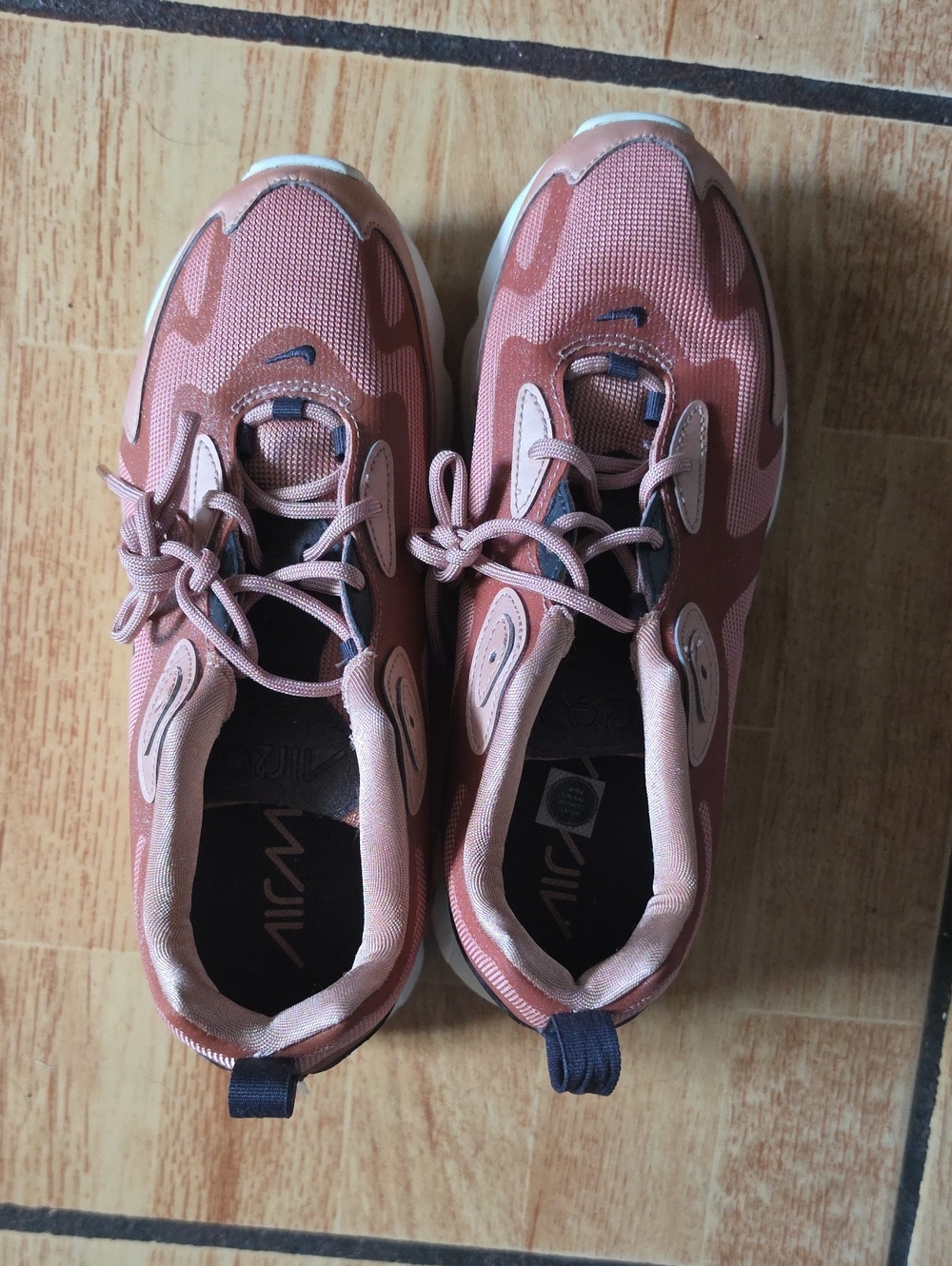 Nike Air Max Pink/Rose Athletic Sneakers 8.5 Women's